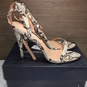 French Connection Women's Tessa Dress Sandal Size 9 NEW